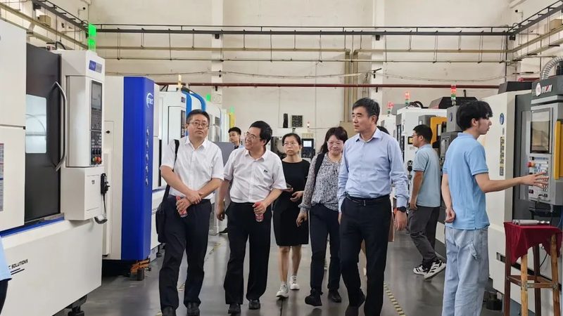 智能工厂自动化设备：揭秘其核心优势与选型要点